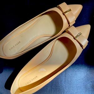 Coke Haan size 10 flats